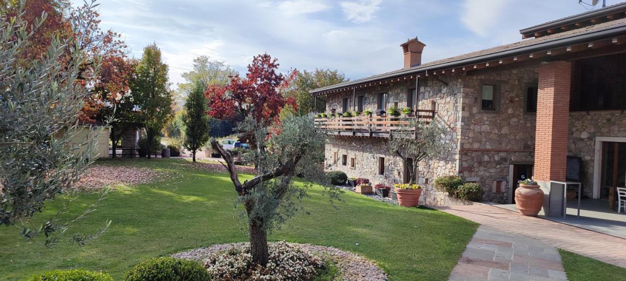 Agriturismo Molino Dei Frati 特雷斯科勒·巴尔内阿尼奥 外观 照片